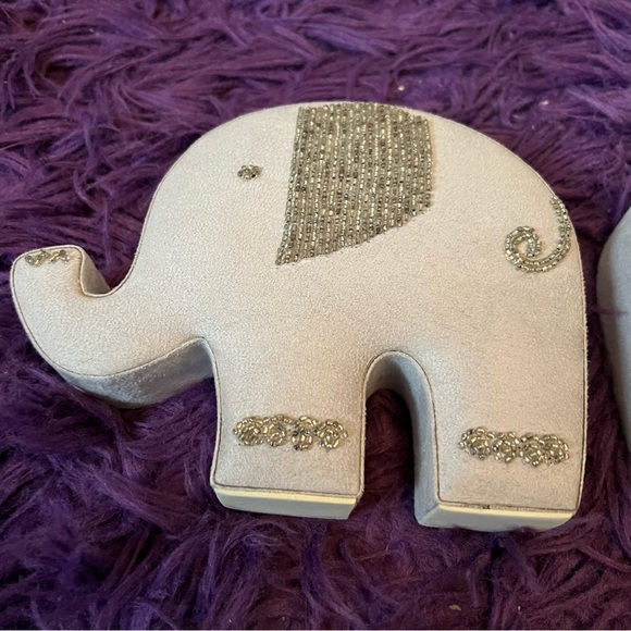 Pottery Barn Baby Bookends - Elephants - a set of 2 - Picture 6 of 6
